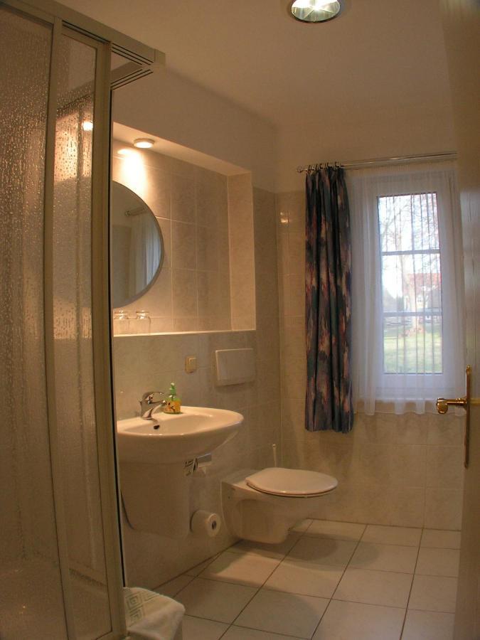 Hotel Am Markt ساغارد الغرفة الصورة